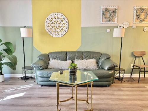 NEW ENTIRE PLACE COZY QUIET 2b2b TOWNHOUSE SP1275