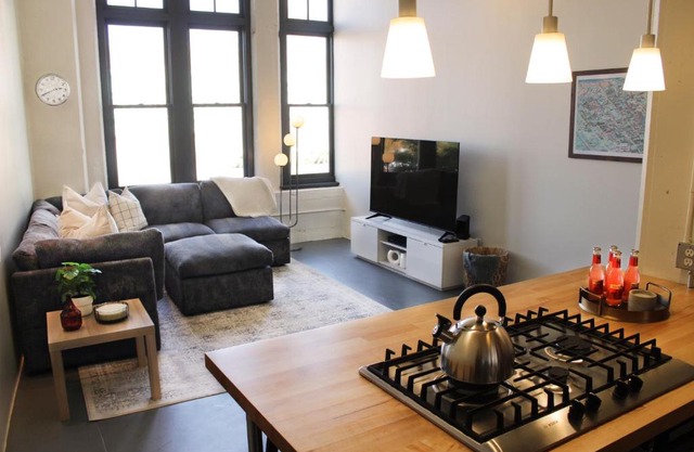 NEW! Lavish Studio Loft in Central Downtown SLC