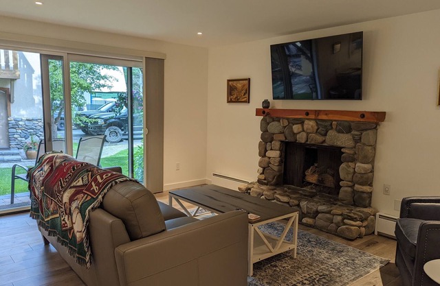 NEW REMODEL! 1 bedroom condo. This is the best location in Ketchum!