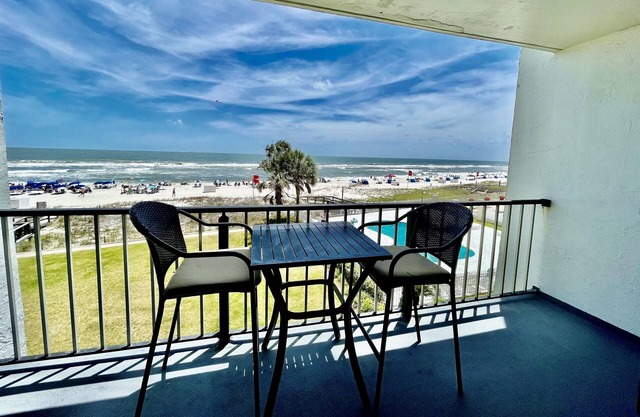NEWLY RENOVATED Orange Beach condo on the 3rd floor!