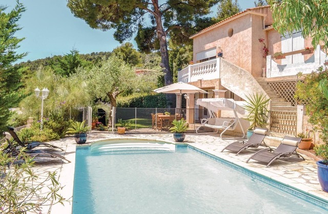 Accommodation Valette Du Var 