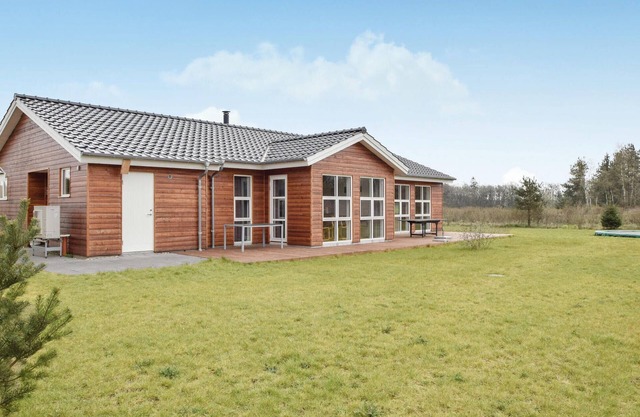 Nice home in Ejstrupholm with sauna