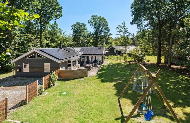 Nice home in Glesborg with sauna