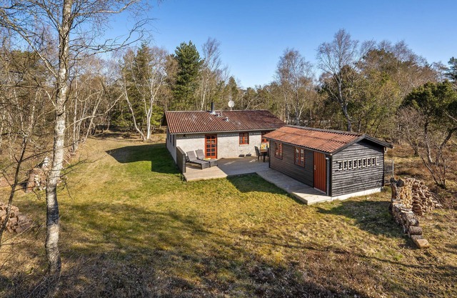 Nice home in Hadsund with WiFi