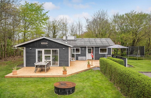 Nice home in Hemmet with WiFi