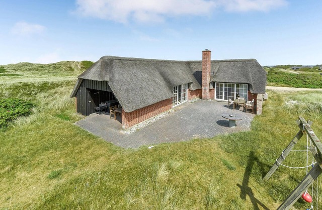 Nice home in Ringkøbing with sauna