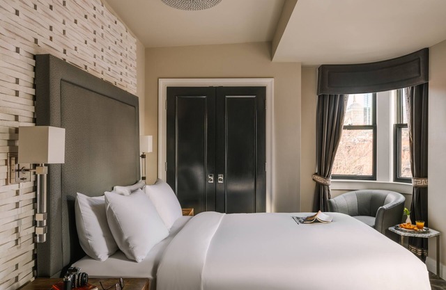 No. 284 powered by Sonder | Superior Queen Room+