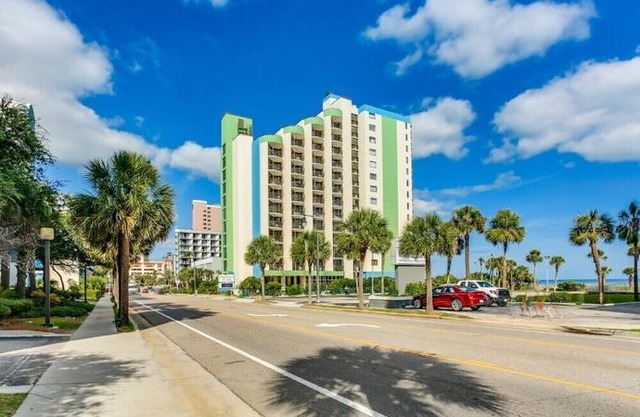 Oceanfront Private Balcony Condo at Meridian Plaza
