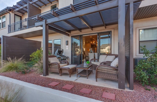 Ocotillo Springs Resort 3, Beautiful 3 Bedroom with a Nintendo Switch, and Community Pool