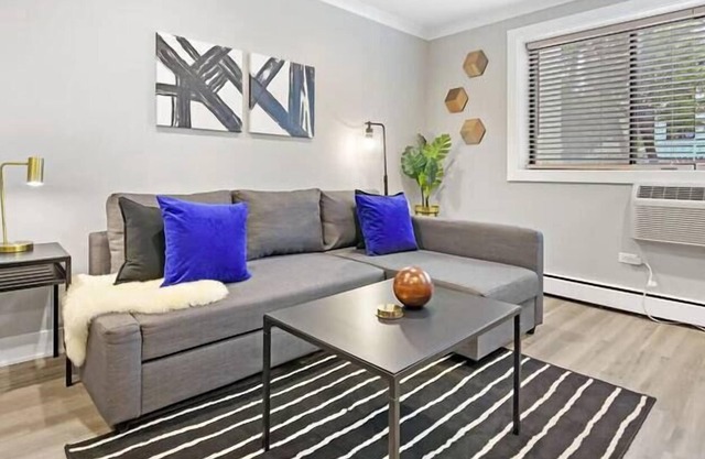 OD2 Sophisticated Studio Apartment w/ Modern Kitchen