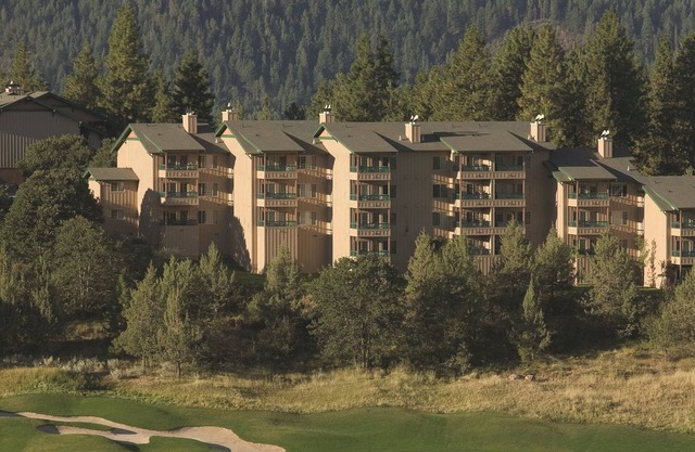 OFFICIAL LISTING | Worldmark Running Y 2BR w/Balcony, Indoor Resort Pool & Golf