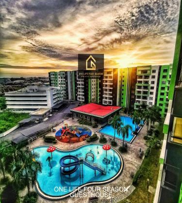 One Life Four Season Waterpark Guest House Manhattan Condominium