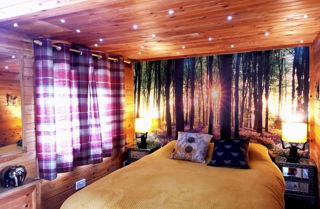 Otter 1 HuntersMoon-Warminster-Longleat-Wiltshire