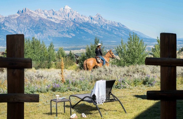 Outpost Harvest Dance Teton 