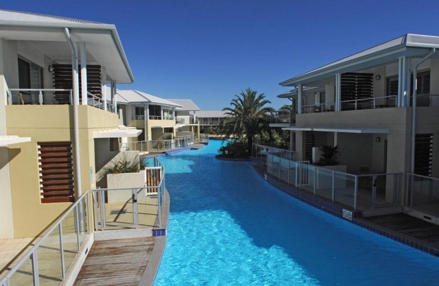 Pacific Blue Point Road 