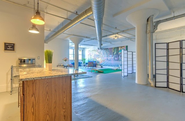 Loft Wlk Citymu Cnvnctr Aquarium 