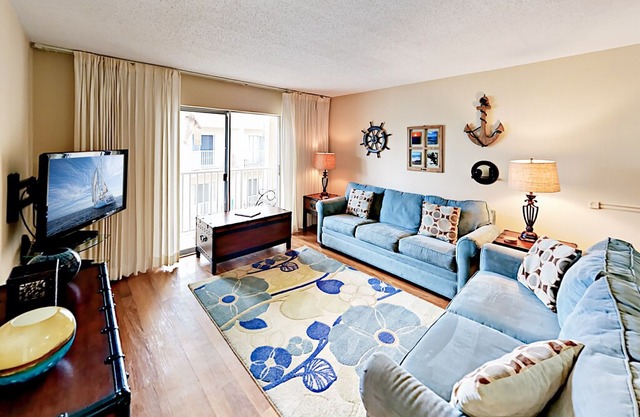 Palm Bay Club Unit 311 w/ Pools & Hot Tub - Walk 1,500' to Beach!