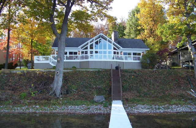 Panoramic View of Conesus Lake. 3 BR, 2 bthrm, lakeside, large deck! Sleeps 6