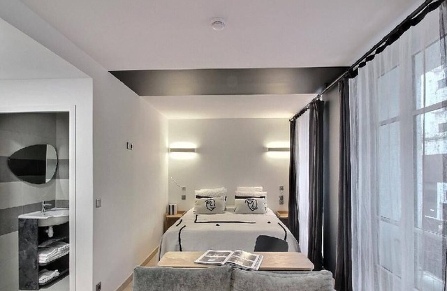 Parisian Home | S18902 | Studio | Montmartre - Pigalle