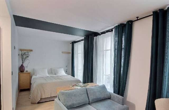 Parisian Home|S18922|Studio|Montmartre - Pigalle
