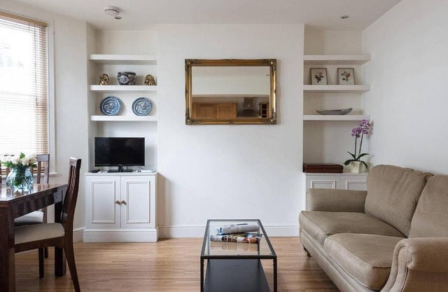 Parkville Road Apartment