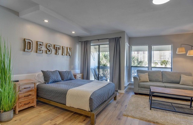 Partial Ocean View @ Sandpiper Cove - Netflix included