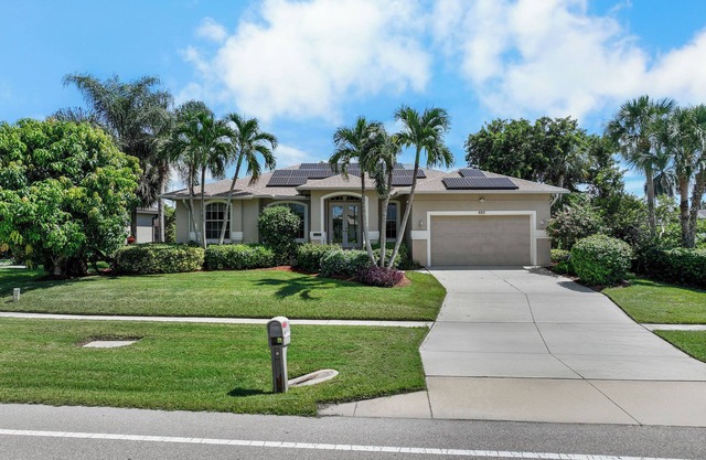 Peaceful Home | Pool & Steps to Beach/Dining