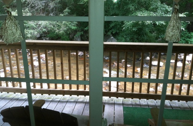 Cozy Located The Banks Of Trout Stream 