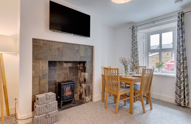 Peregrine - Three Bedroom House, Sleeps 5