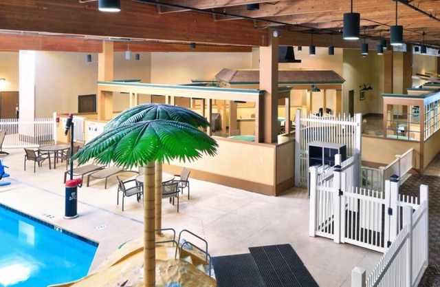 Perfect For Travel! 3 Classy Units, Onsite Bar, Near Nicolaysen Art Museum