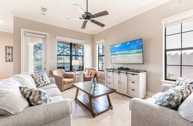 Pet Friendly ~ Two Golf Carts ~ Golf Course View