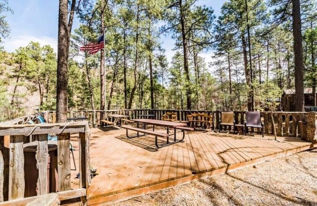 Ponderosa Cabins 104 N Laurel cabin 20