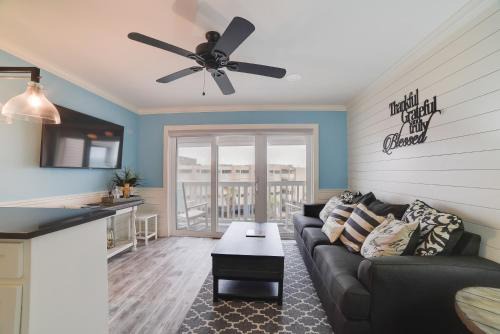 Pool and Direct Beach Access Corpus Christi Escape