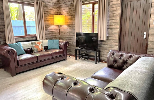 Primrose 20-Woodland Lodges-Carmarthen-Pembroke