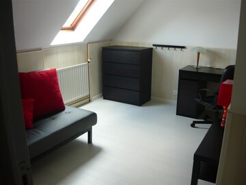 Private double room 30 km from Paris