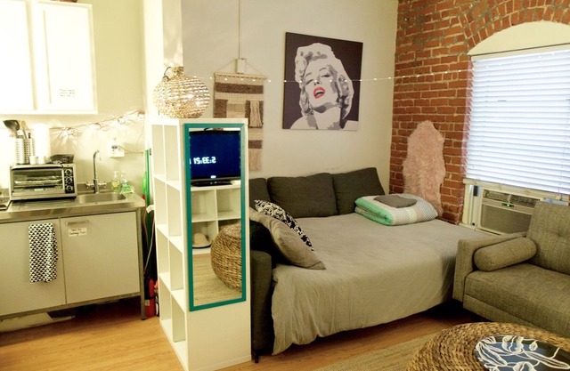 Private cozy studio in the heart of artsy Silverlake Los Angeles