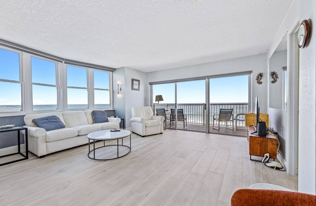 PT501 Ponce de Leon Towers ~ Beachfront Condo