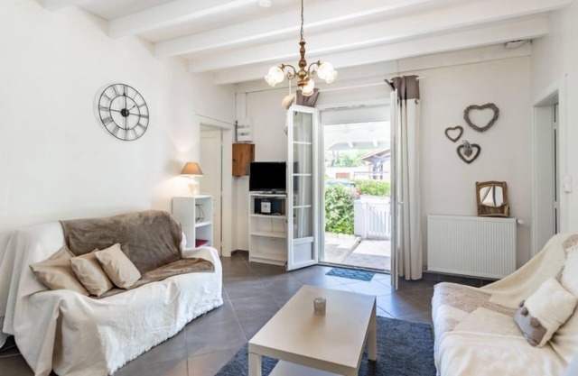 Pyrénées by Interhome