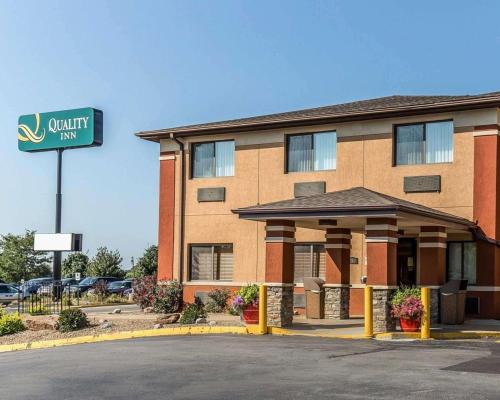 Quality Inn At Collins Road Cedar Rapids 
