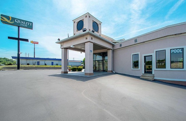Quality Inn 