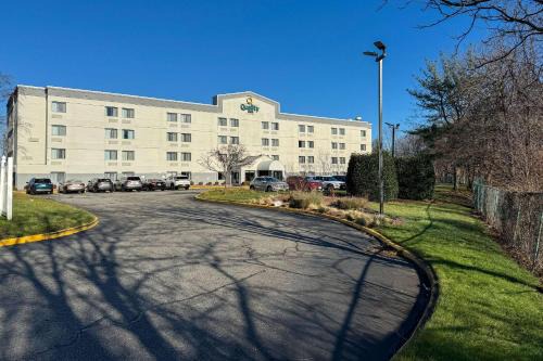 Quality Inn Spring Valley Nanuet 