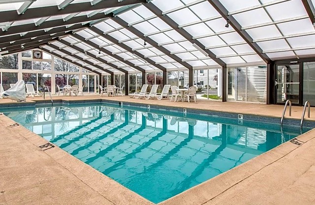 Quality Inn & Suites Middletown - Newport