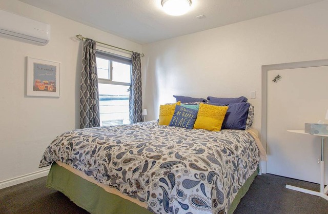 Queen Anne Beauty ★ Seattle 3 Bd ★ Sleeps 6!