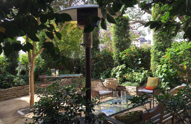 Quiet Garden Flat, Prime Russian Hill: Corona Hideaway!