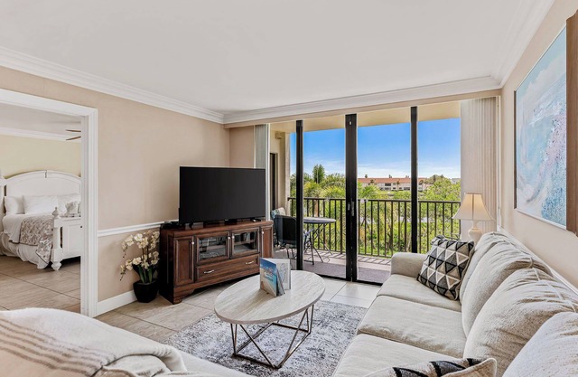 Chateaux Indian Shores 