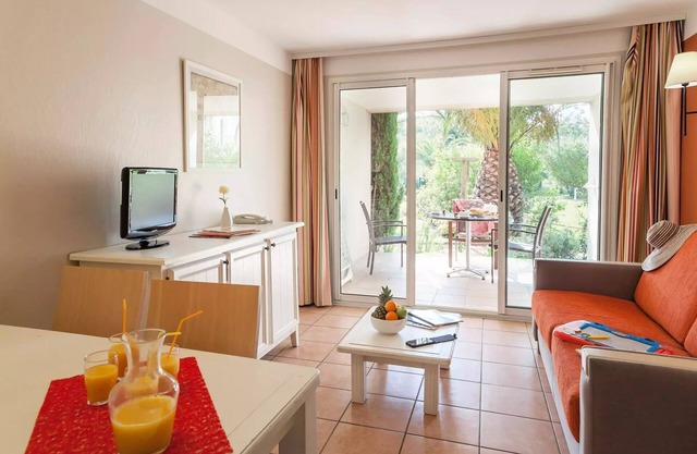 Residence Pierre Vacances Le Hameau De La Pinede Air Conditioned People 