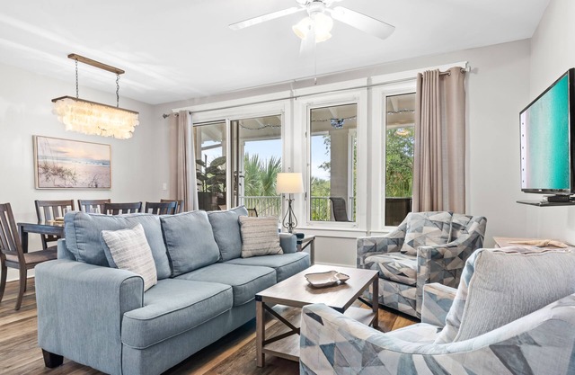 Rates Reduced! Oversized Balcony, Lagoon Pool Views! Hot Tub, Beach Tram, Gym