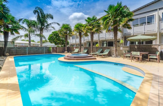 Raumati Sands Resort 