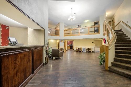 Red Roof Inn 