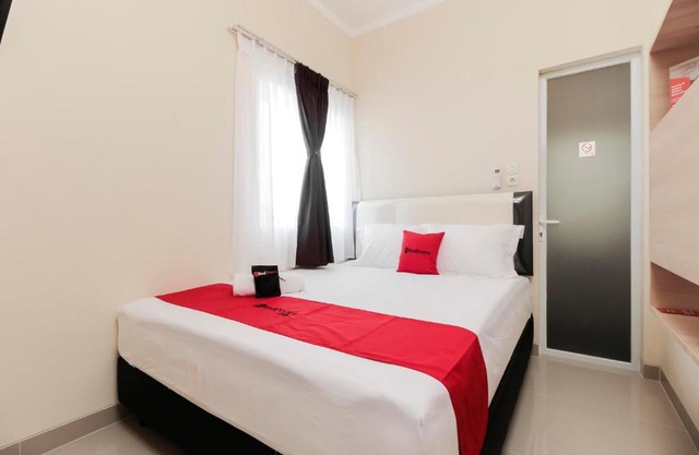 Reddoorz Soekarno Hatta Airport 